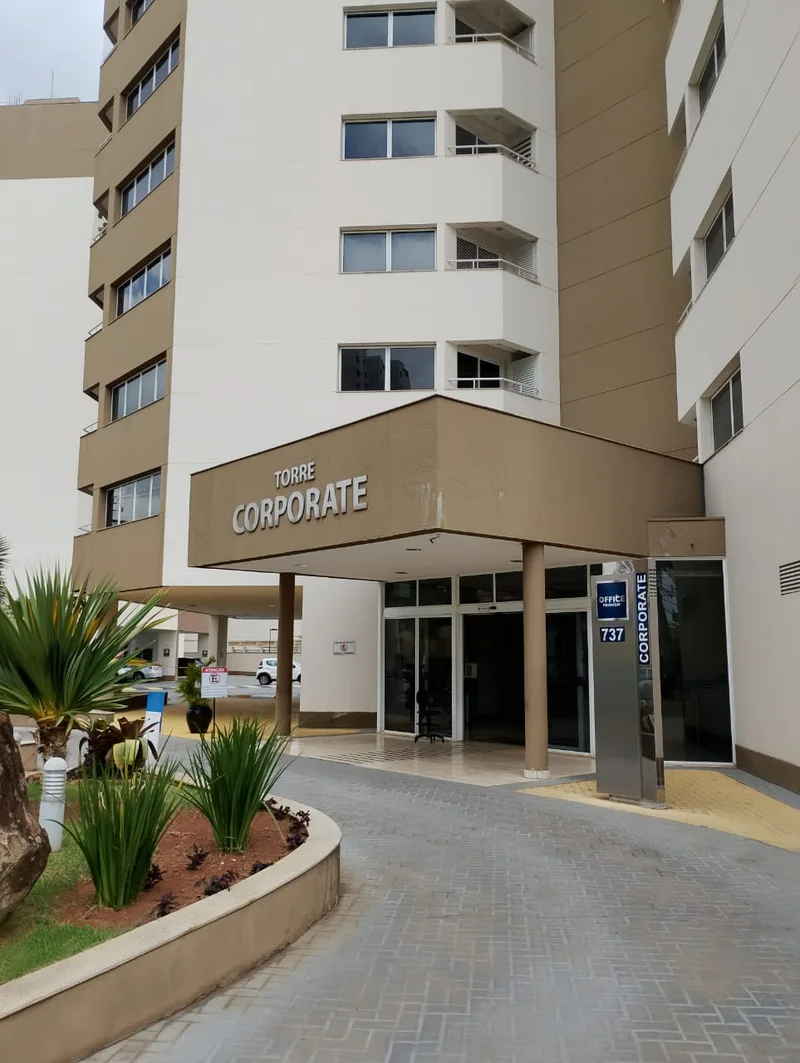 Entrada do edifício Torre Corporate, onde fica a sede da Machia